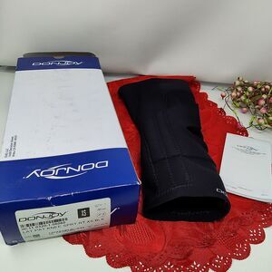 Knee Support Lateral XS Right Donjoy New! 13 - 15 1/2 Circ. Standard Length New